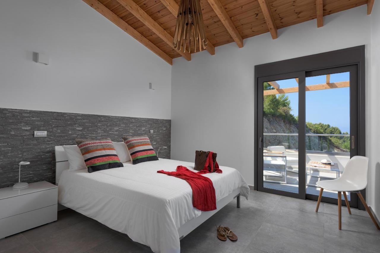 Kathisma Bay Villas - Luxury Villas - Villa Helios Kalamitsi  Exterior photo